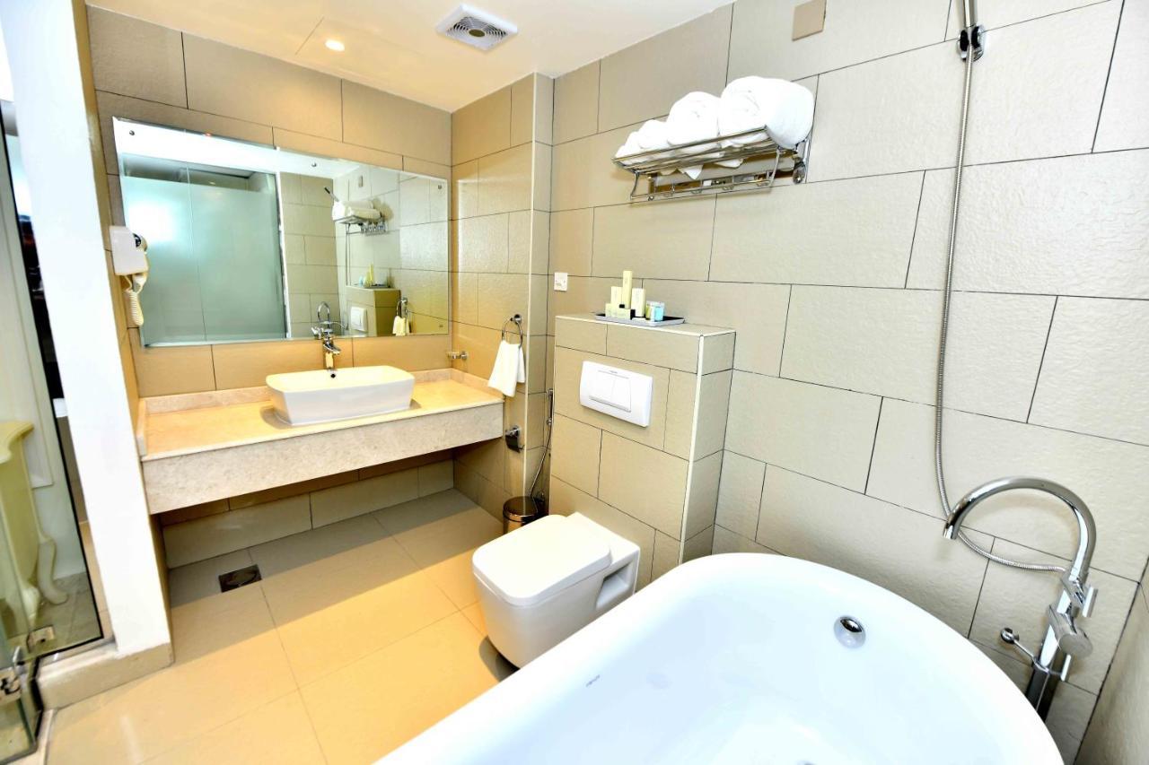 Be Inn Hotel Seeb Exterior photo